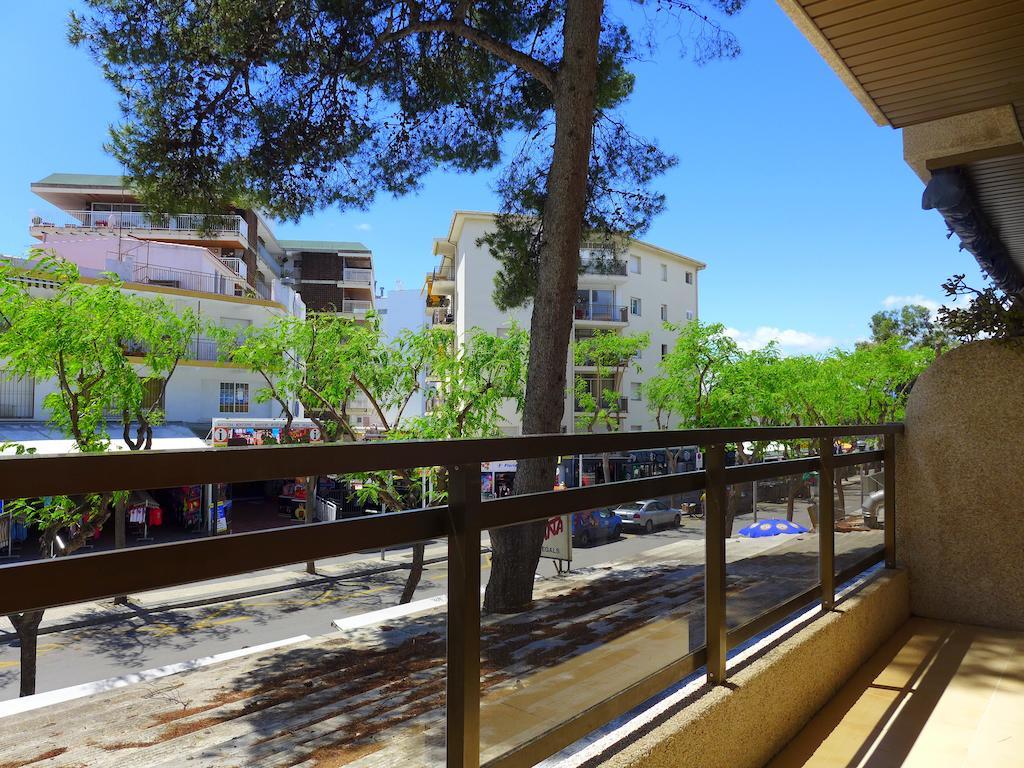 Rentalmar Diplomatic Park Salou Rum bild