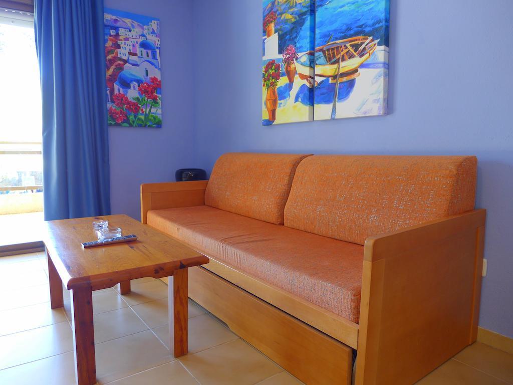 Rentalmar Diplomatic Park Salou Rum bild